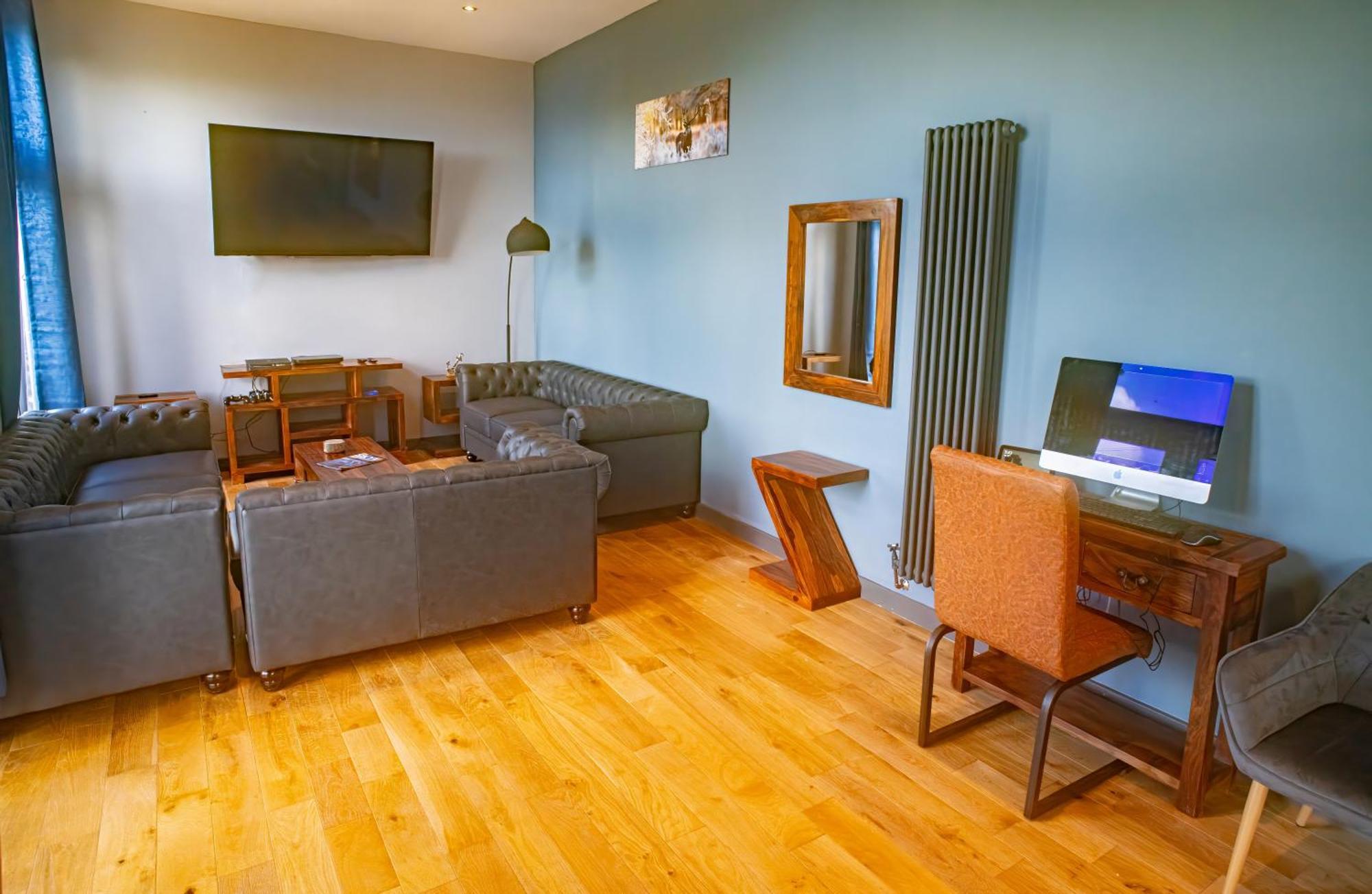 Luxury 4 Bedroom Cottage With Stunning Views Near Fairy Pools! Carbost  Exterior photo